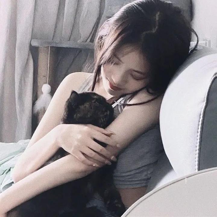 爱慕 在线观看封面
